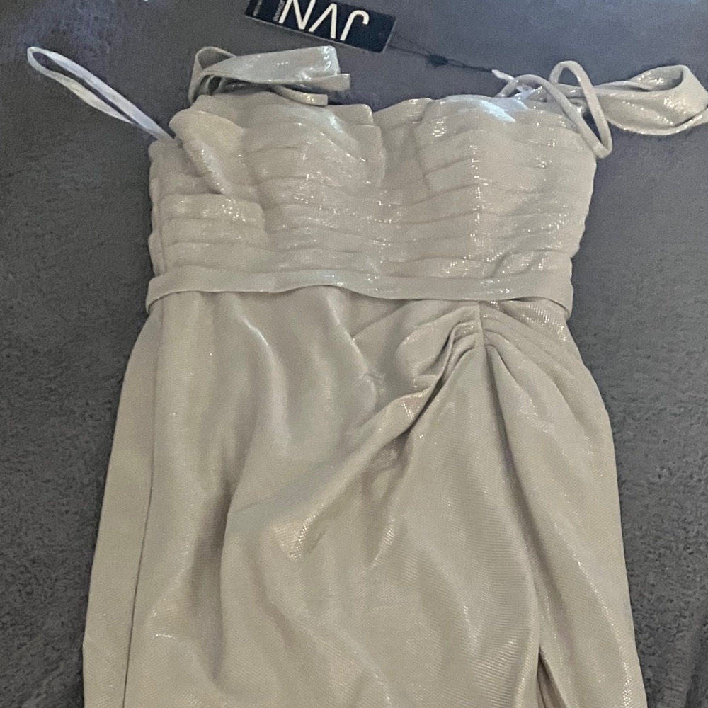 $225.00 NWT JVN 2230